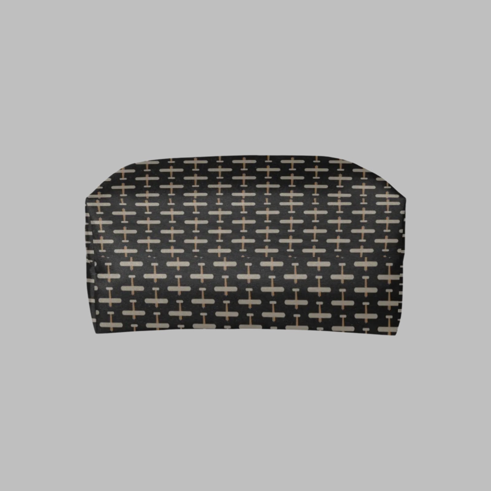 bottom of airplane handbag